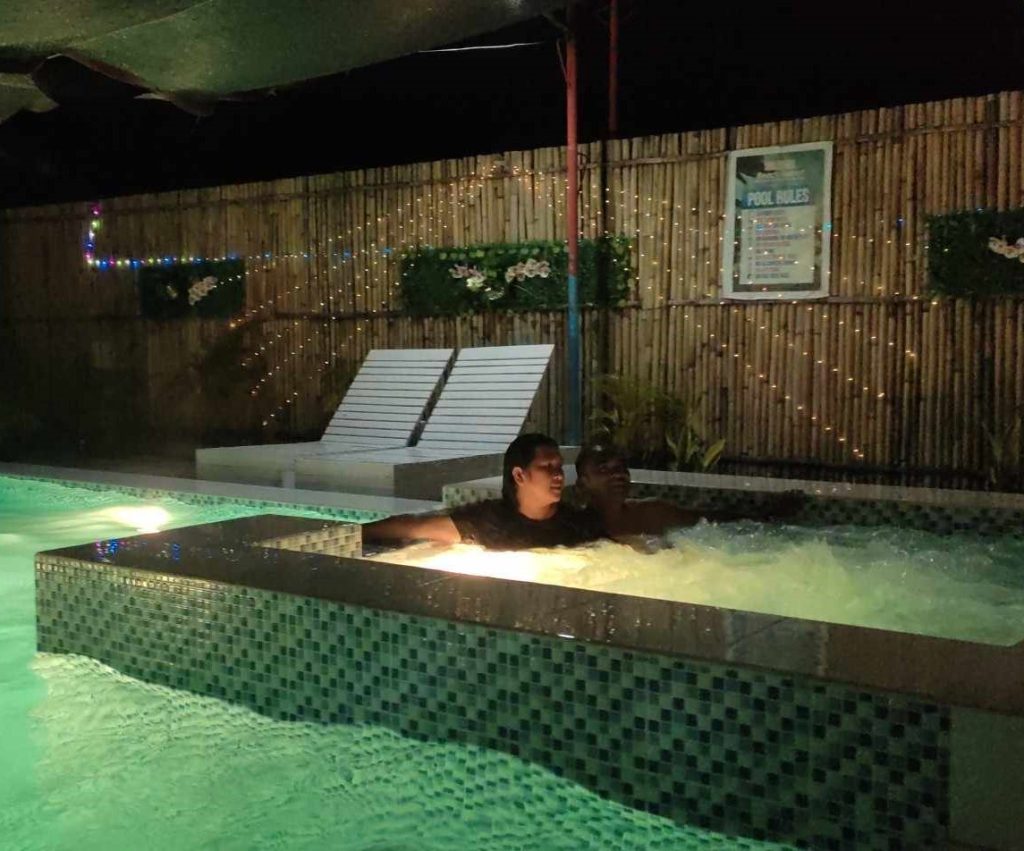 jacuzzi